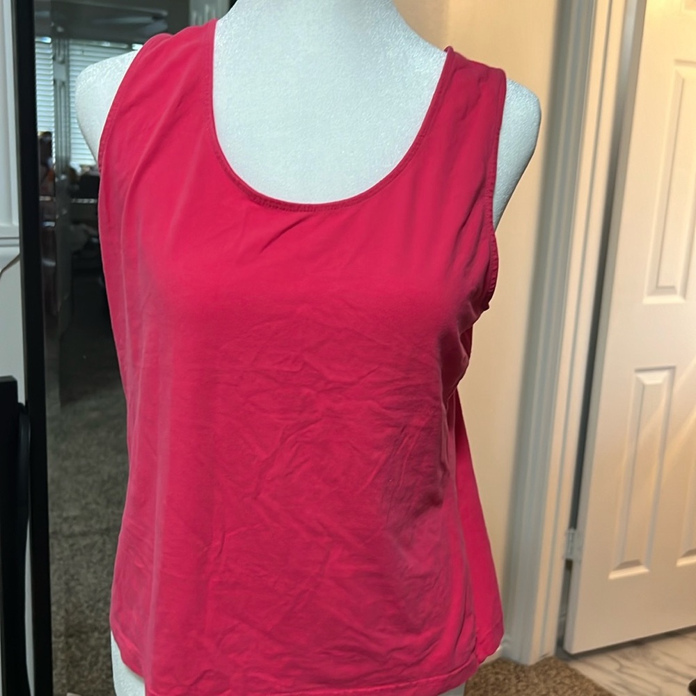 Marsh landing red tank top size small